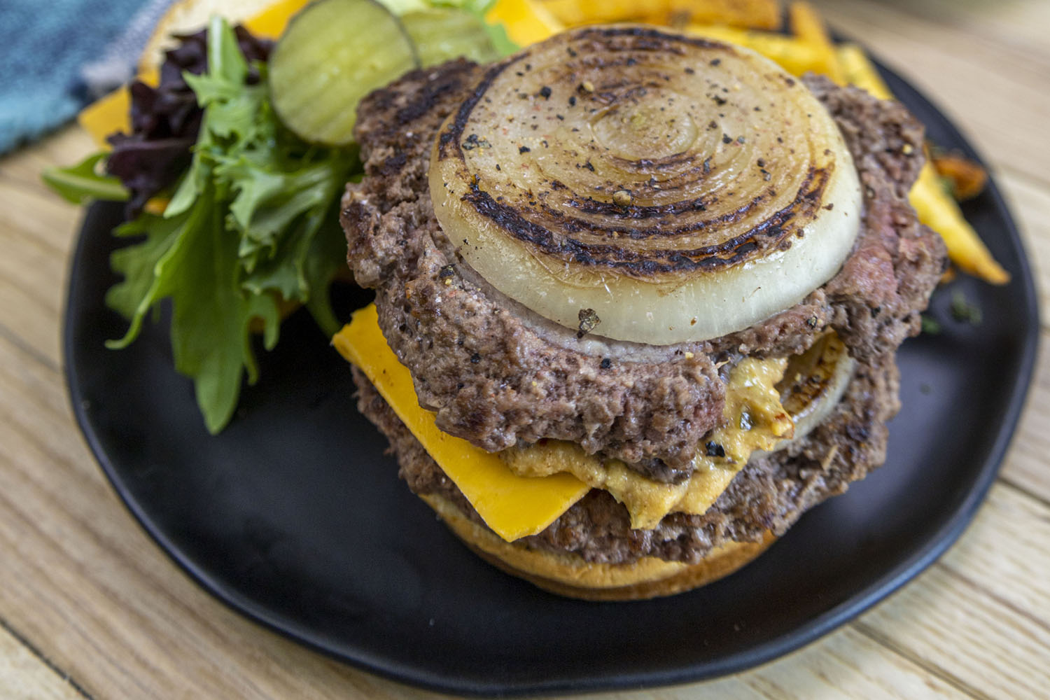 bison-onion-smash-burgers-fold